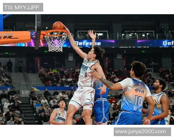 篮网与快船激战正酣比赛结果揭晓引发球迷热议